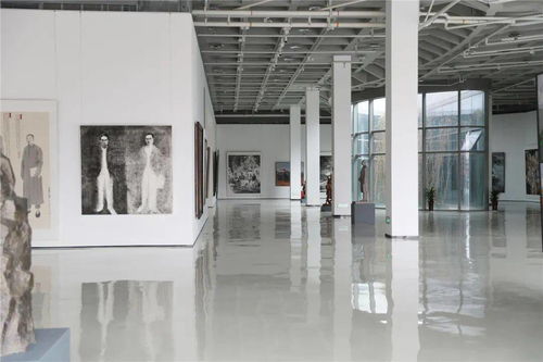 藝術與商業的交融 百年江蘇美術精品創作工程作品展張家港站啟幕，聯動建筑裝飾材料銷售新風尚